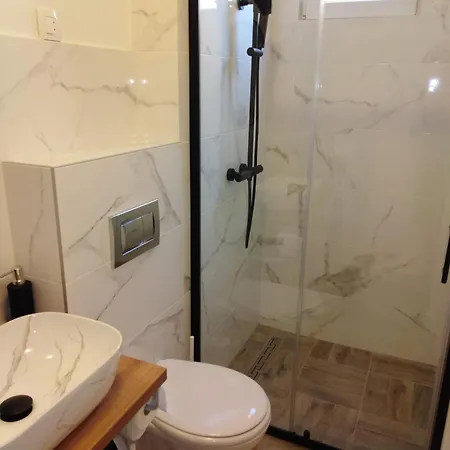 Meri Διαμέρισμα *